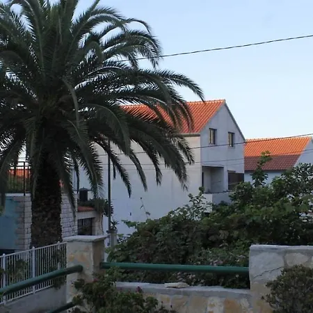 With A Parking Space Komiza, Vis - 8866 شقة