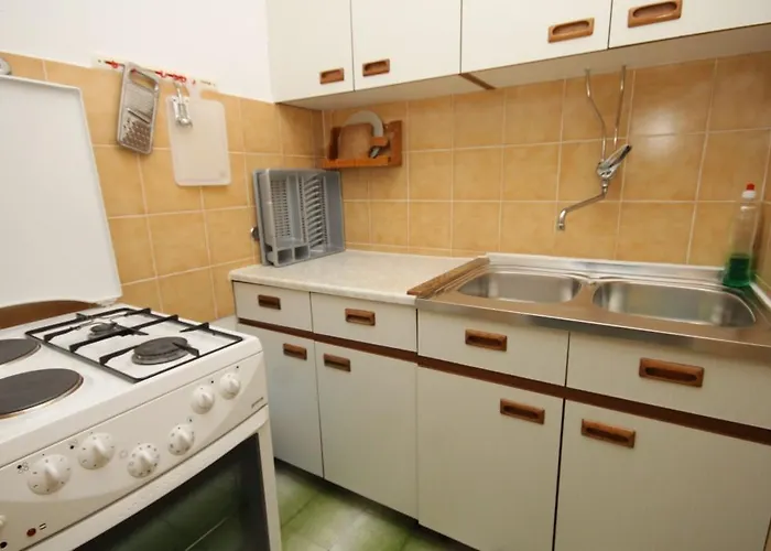 With A Parking Space Komiza, Vis - 8866 Διαμέρισμα Komiža